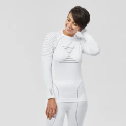 WEDZE Woman's Ski Base Layer Top 980